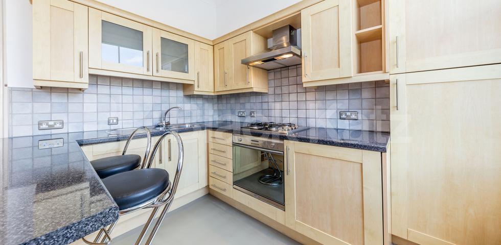 Recently refurbished one bedroom flat set with a period house near tube & shops Tufnell Park Road, Tufnell Park